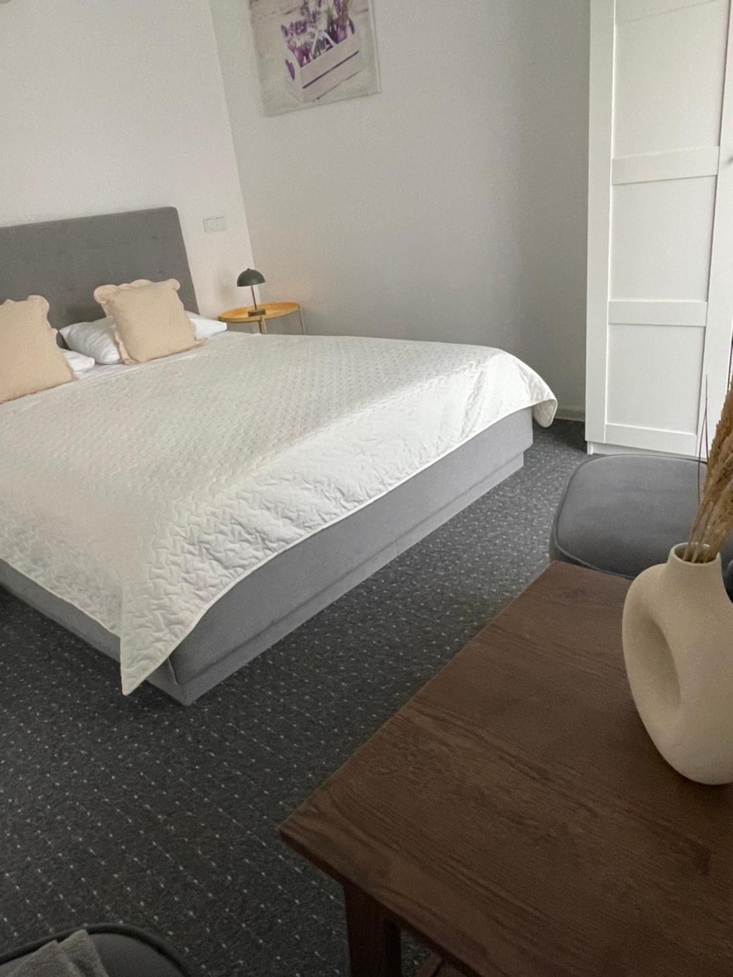 Izabeles Apartamentai Palanga Luaran gambar